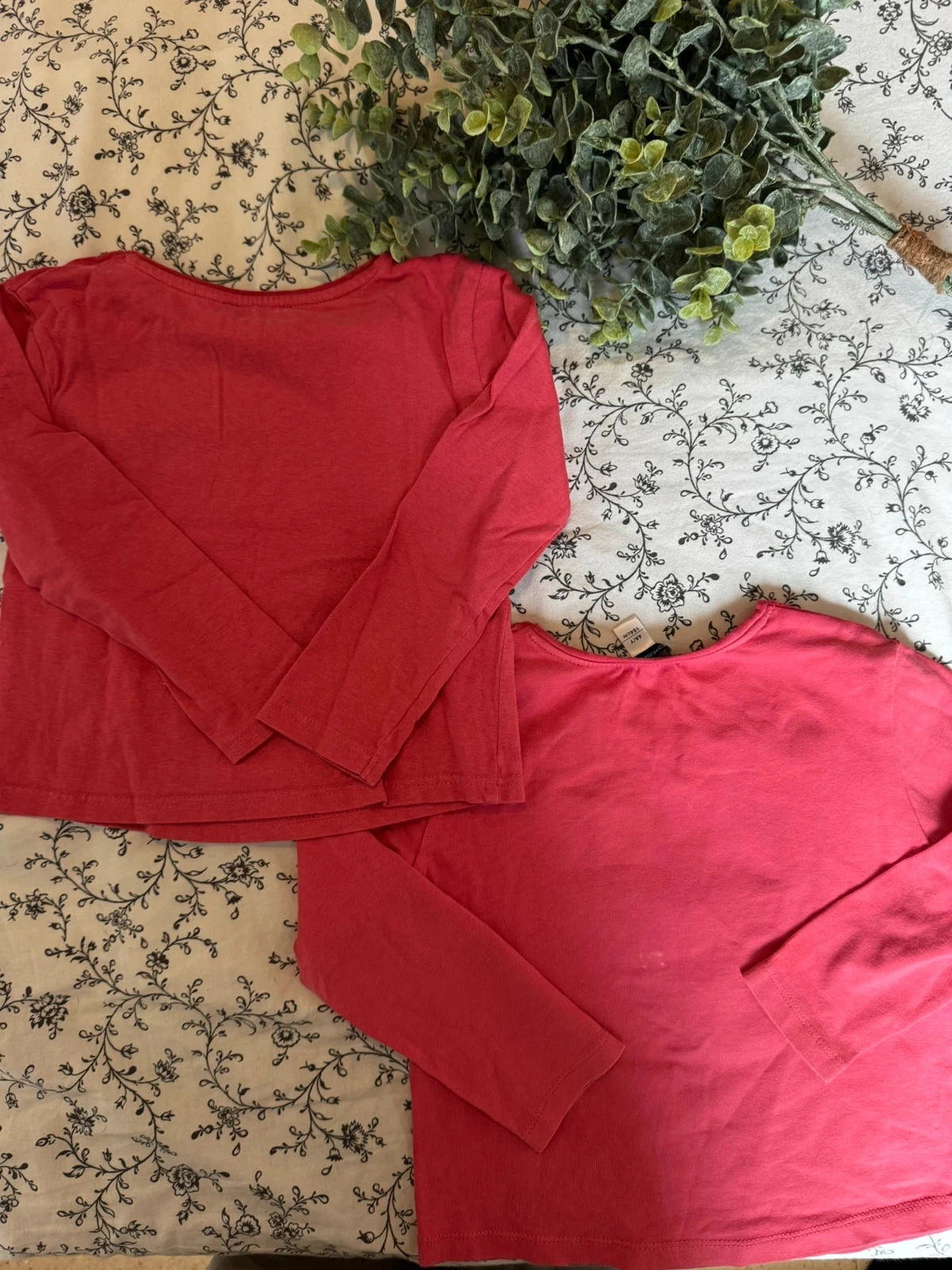 Lot de 2 T-shirts Okaïdi fille – Taille 4 ans – Très bon état 👧🌸 – photo 5